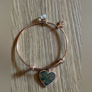 Elegant Rose Gold Tone Heart Charm Bracelet ~ I Love You Sis